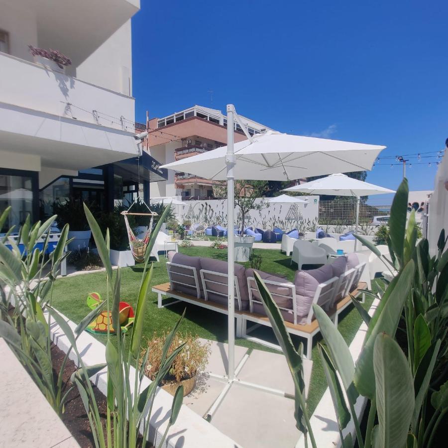 Hotel Riviera Бари Экстерьер фото