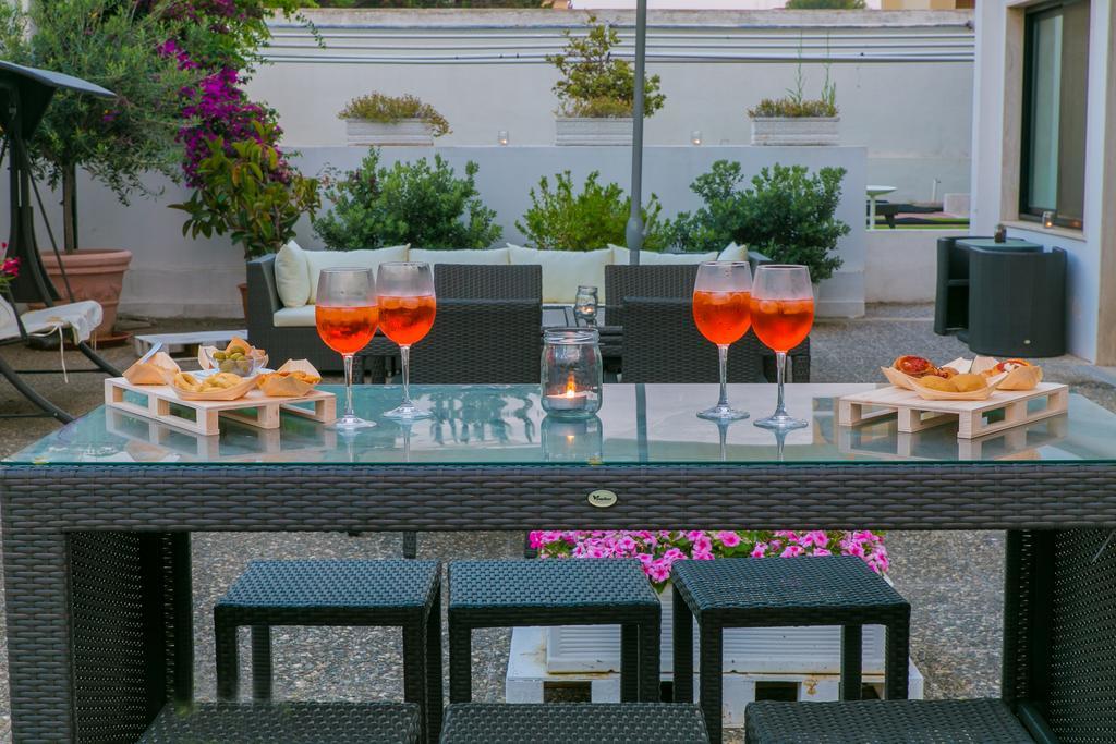 Hotel Riviera Бари Экстерьер фото